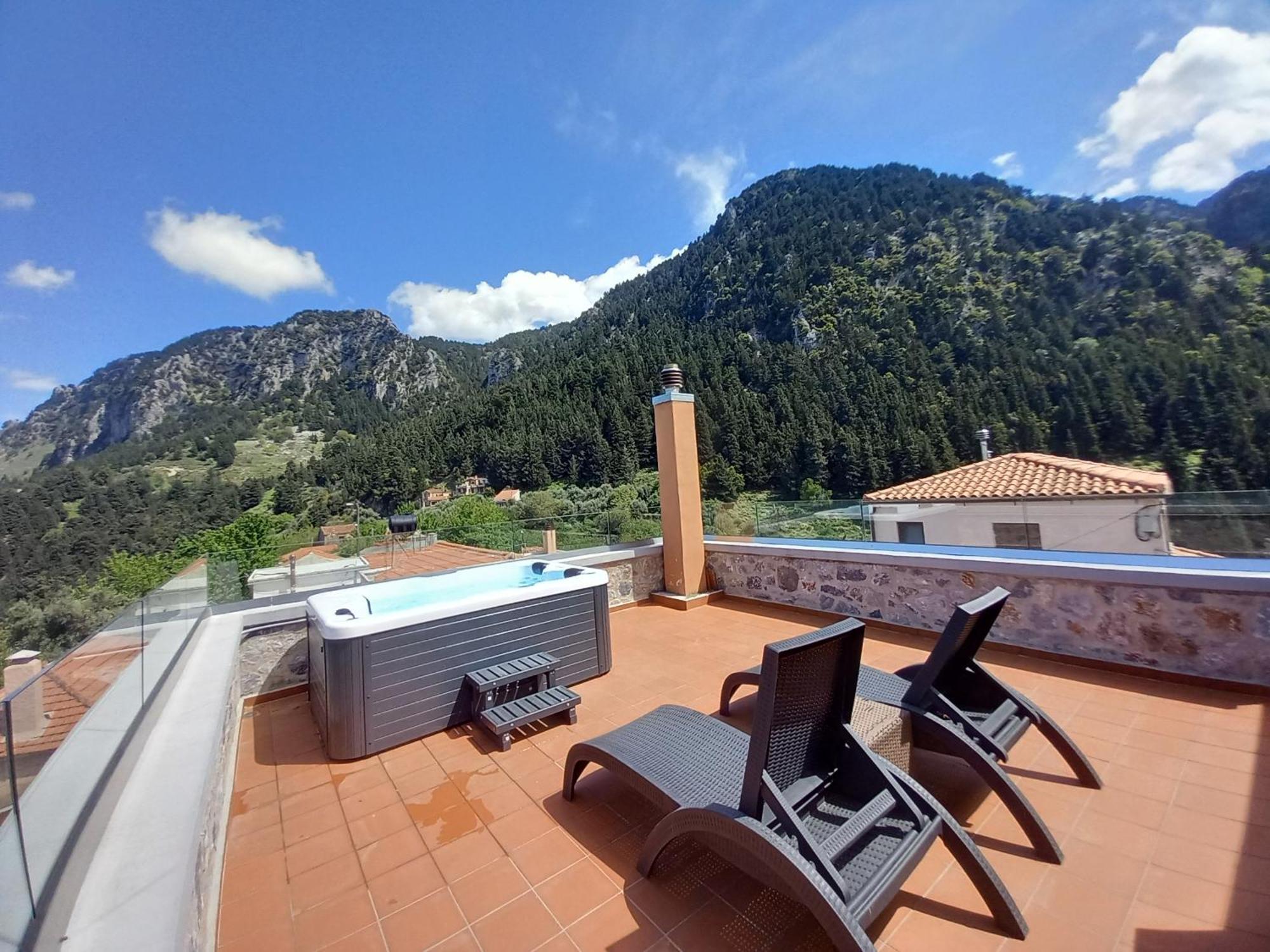 Apirathes Villa Zoúrva