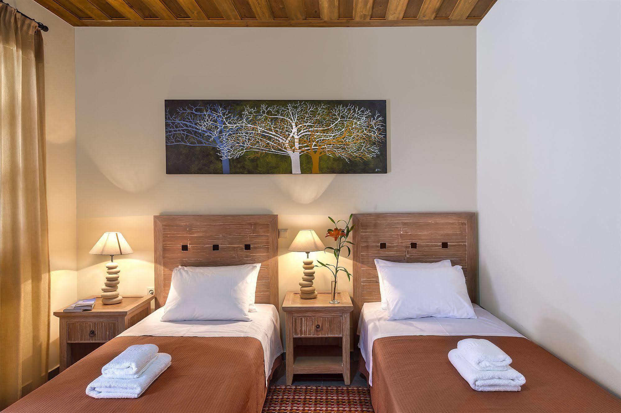 Villa Apirathes *